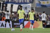 Em noite para esquecer, Brasil é goleado pela Argentina por 4 a 1