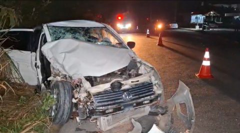 Colisão entre táxi e carreta deixa quatro feridos na AM-010