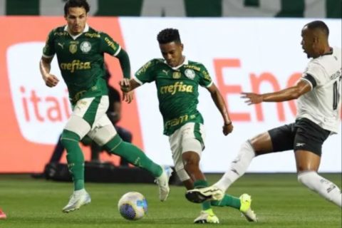 Palmeiras e Botafogo fazem duelo de atual e vice campeão do Brasileirão