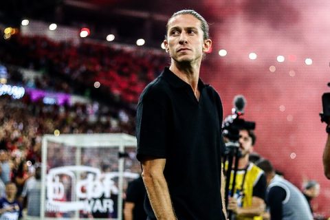 Filipe Luís afasta rumores sobre assumir Seleção Brasileira e ressalta foco no Flamengo