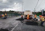 Avenidas da zona Norte de Manaus recebem aplicação de massa asfáltica