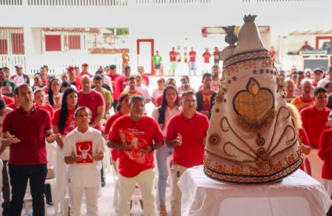 Boi Garantido realiza missa em ação de graças pela abertura de trabalhos nos galpões