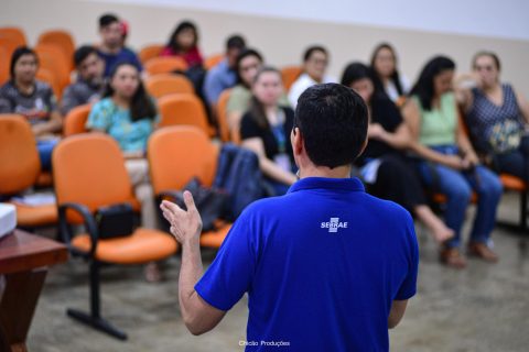 Salas do Empreendedor no Amazonas movimentam R$ 2 milhões em crédito da AFEAM em 2025
