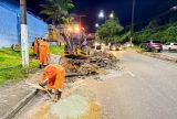 Prefeitura de Manaus realiza obra noturna na avenida Rodrigo Otávio