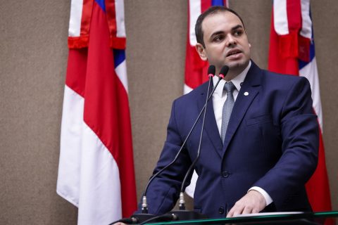 Concurso da Aleam terá banca definida até fim de junho, anuncia presidente Roberto Cidade