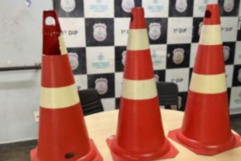 Dupla é detida após remover cones de sinalização durante Corrida Tiradentes em Manaus