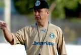 Mano Menezes retorna ao Grêmio vinte anos após primeira passagem histórica