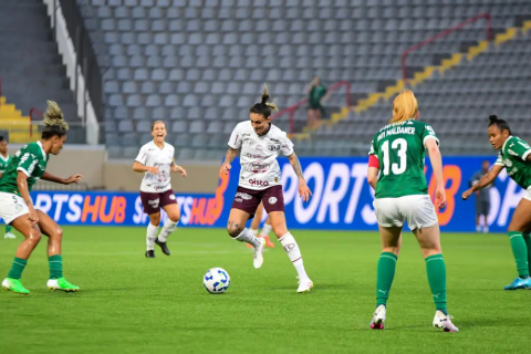 Ferroviária vence para continuar na liderança do Brasileirão feminino