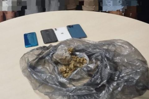 Grupo criminoso é preso com cinco celulares roubados em Manaus