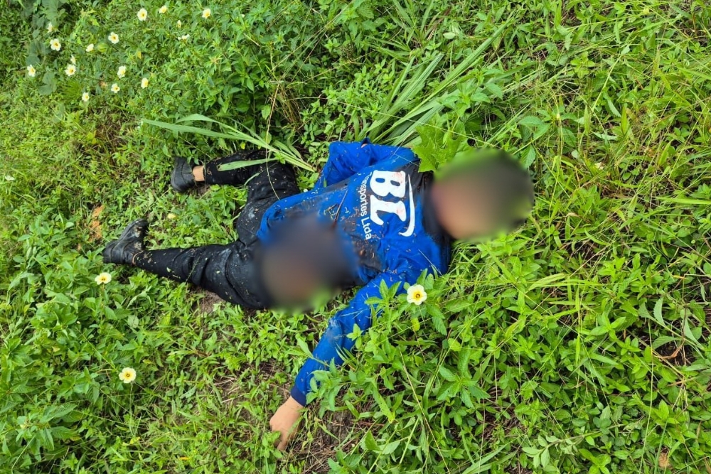 Jovem é morto a facadas por dupla em emboscada na Zona Leste de Manaus Jovem é morto a facadas por dupla em emboscada na Zona Leste de Manaus