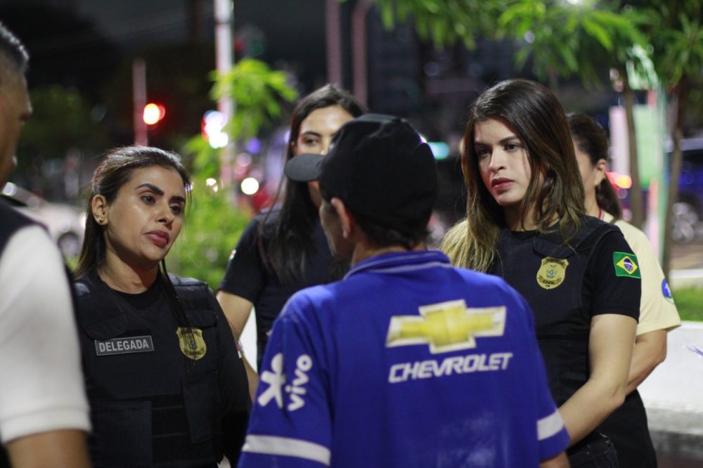 Operação Caminhos Seguros combate exploração de crianças e adolescentes em semáforos de Manaus Operação Caminhos Seguros combate exploração de crianças e adolescentes em semáforos de Manaus