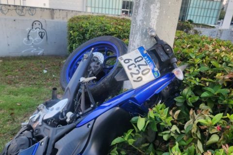 Motociclista fica ferido após colisão na avenida Efigênio Salles