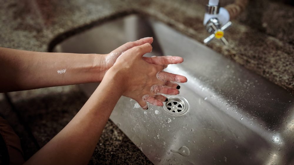 Sa&uacute;de refor&ccedil;a import&acirc;ncia da higieniza&ccedil;&atilde;o das m&atilde;os para preven&ccedil;&atilde;o de doen&ccedil;as no Amazonas