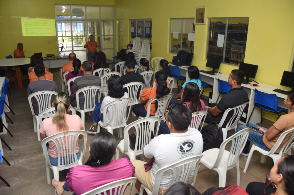 Brasil Alfabetizado: Secretaria de Educação alinha formação de turmas nas zonas urbana e rural de Parintins Brasil Alfabetizado: Secretaria de Educação alinha formação de turmas nas zonas urbana e rural de Parintins