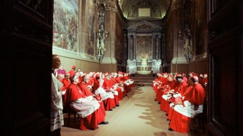 Conclave: Escolha do sucessor de Francisco inicia nesta quarta-feira (07)