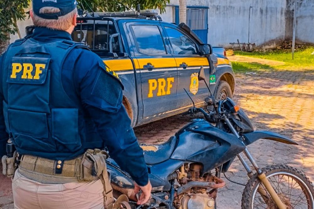 PRF prende motociclista por adulteração de veículo em Lábrea PRF prende motociclista por adulteração de veículo em Lábrea
