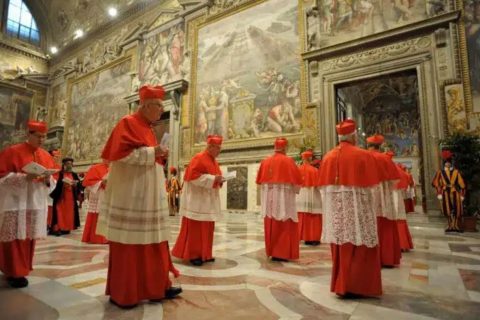 Conclave: Escolha do sucessor de Francisco inicia nesta quarta-feira (07)