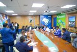 Prefeito de Parintins articula apoio em Brasília para fortalecer Festival de Caprichoso e Garantido