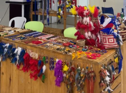 Feira do Empreendedor celebra Dia das Mães com artesanato indígena no Shopping São José
