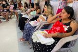 Instituto Dona Lindu homenageia mães de bebês internados com música e café da manhã especial