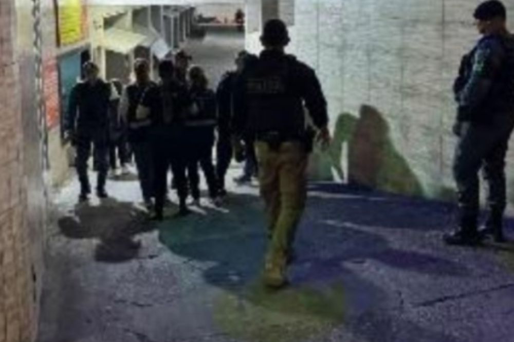 Homem é preso por exploração sexual de adolescente em pousada de Manaus Homem é preso por exploração sexual de adolescente em pousada de Manaus