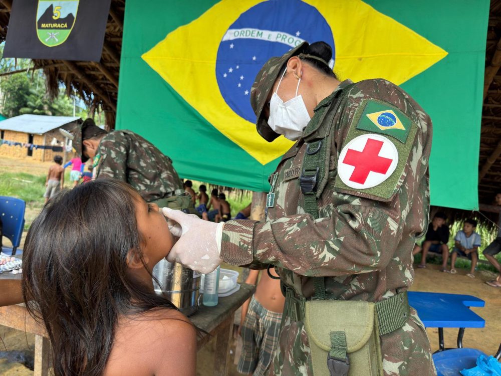 Operação Ágata Amazônia atende 36 mil indígenas e ribeirinhos com distribuição de 97 mil medicamentos Operação Ágata Amazônia atende 36 mil indígenas e ribeirinhos com distribuição de 97 mil medicamentos