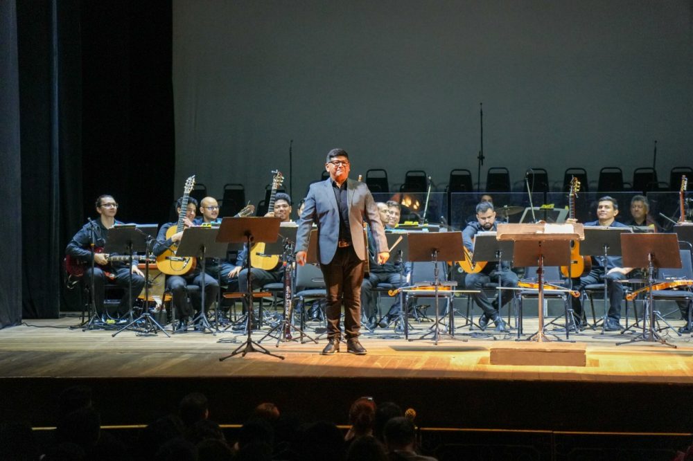 Orquestra de Violões leva magia das trilhas de filmes e séries ao Teatro Amazonas Orquestra de Violões leva magia das trilhas de filmes e séries ao Teatro Amazonas
