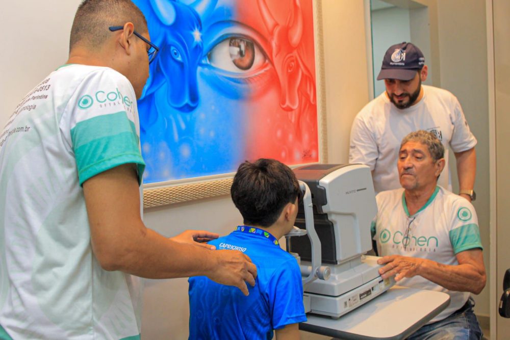 Com apoio de Caprichoso e Garantido, ação inédita garante śaúde ocular para 200 crianças em Parintins Com apoio de Caprichoso e Garantido, ação inédita garante śaúde ocular para 200 crianças em Parintins