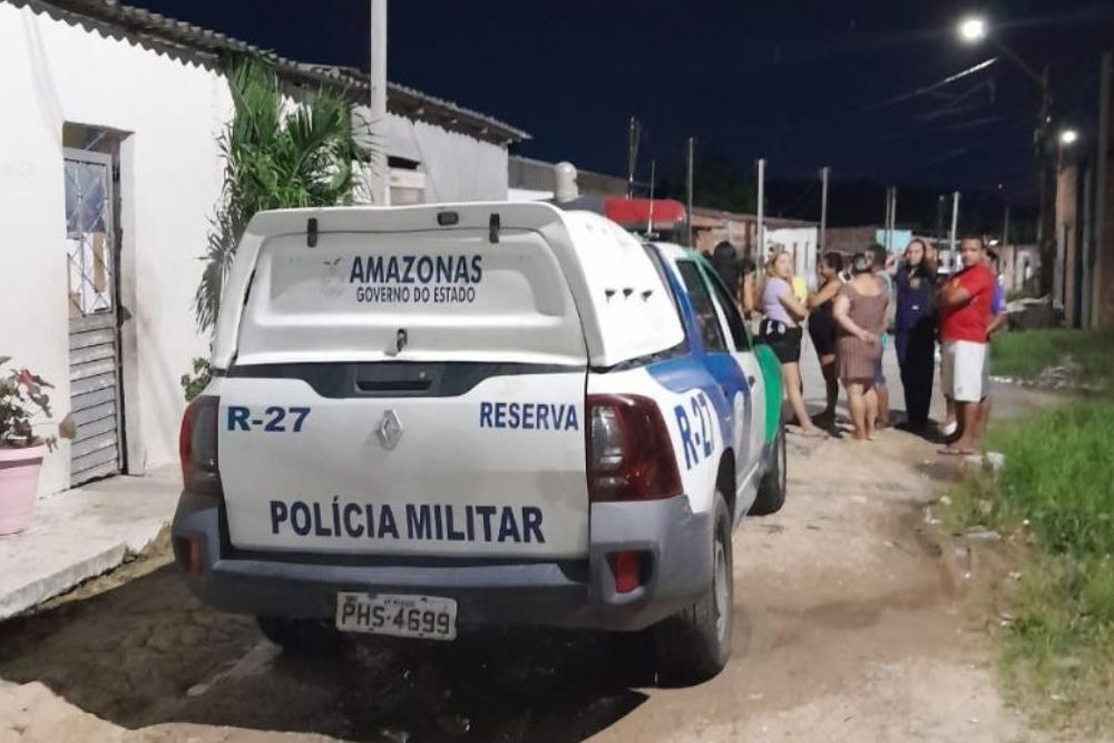 Homem é executado a tiros no bairro Jorge Teixeira Homem é executado a tiros no bairro Jorge Teixeira