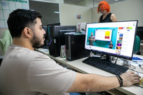 Pré-Vest UEA realiza primeiro “Aulão Interativo” com transmissão pela TV e redes sociais