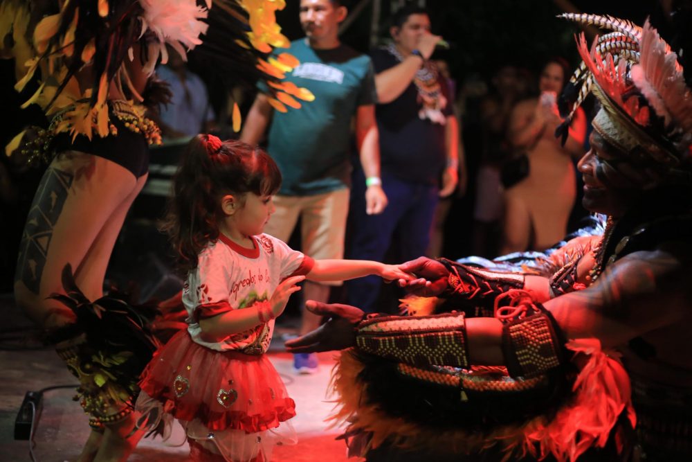 Boi Garantido celebra 25 anos do CITA e fortalece luta indígena no Tapajós Boi Garantido celebra 25 anos do CITA e fortalece luta indígena no Tapajós