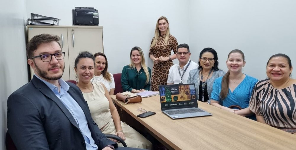 MP e Suhab discutem retirada de ocupações irregulares no Igarapé do Goiabinha MP e Suhab discutem retirada de ocupações irregulares no Igarapé do Goiabinha
