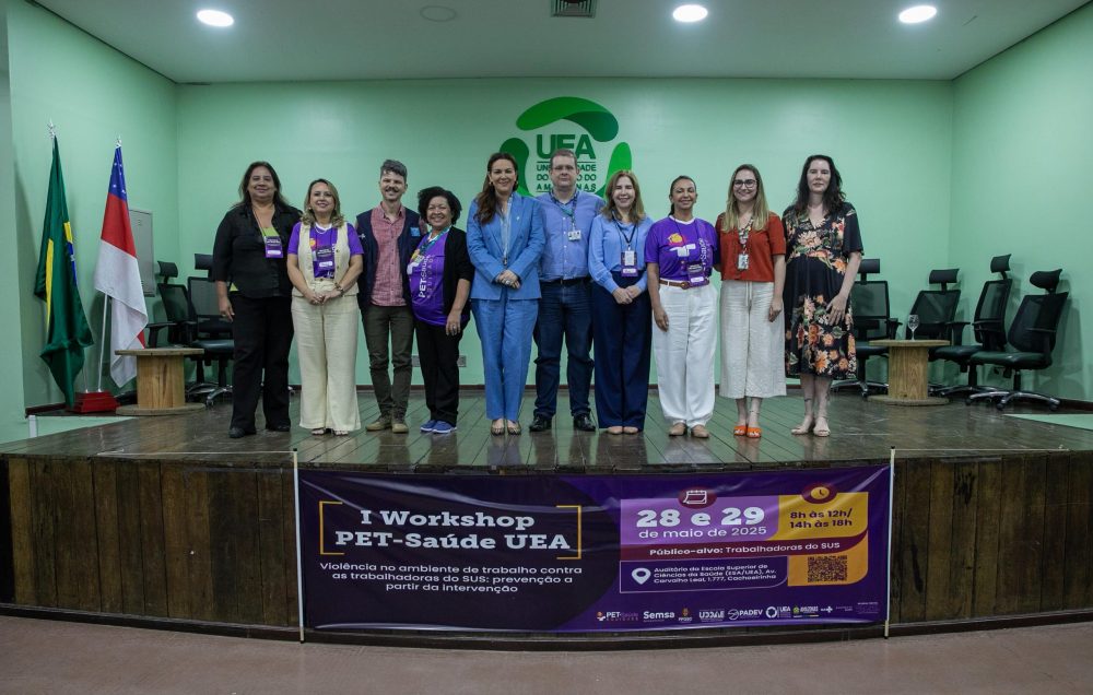 Workshop da UEA discute violência contra trabalhadoras do SUS e propõe ações de enfrentamento Workshop da UEA discute violência contra trabalhadoras do SUS e propõe ações de enfrentamento