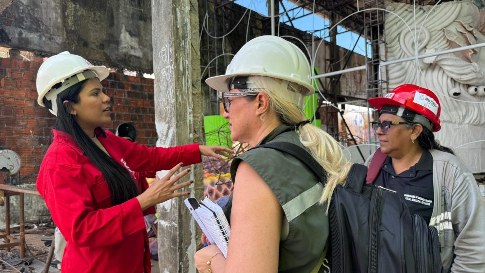 Vigil&acirc;ncia em Sa&uacute;de do AM realiza fiscaliza&ccedil;&atilde;o nos galp&otilde;es da Cidade Garantido com foco na seguran&ccedil;a dos trabalhadores