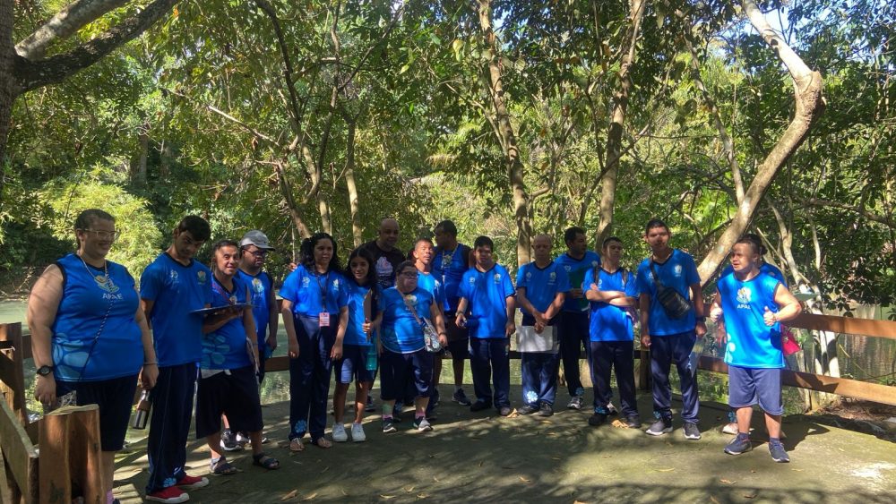 Assistidos da Apae Manaus exploram a natureza em visita educativa ao Bosque da Ciência Assistidos da Apae Manaus exploram a natureza em visita educativa ao Bosque da Ciência