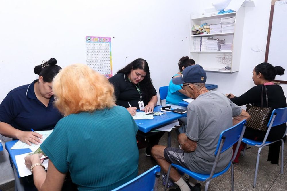 Mutirão “Manaus Mais Cidadã” leva mais de 150 serviços à comunidade Valparaíso Mutirão “Manaus Mais Cidadã” leva mais de 150 serviços à comunidade Valparaíso