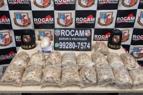 Polícia desmantela laboratório de drogas e apreende 18 pacotes com oxi na Zona Norte de Manaus