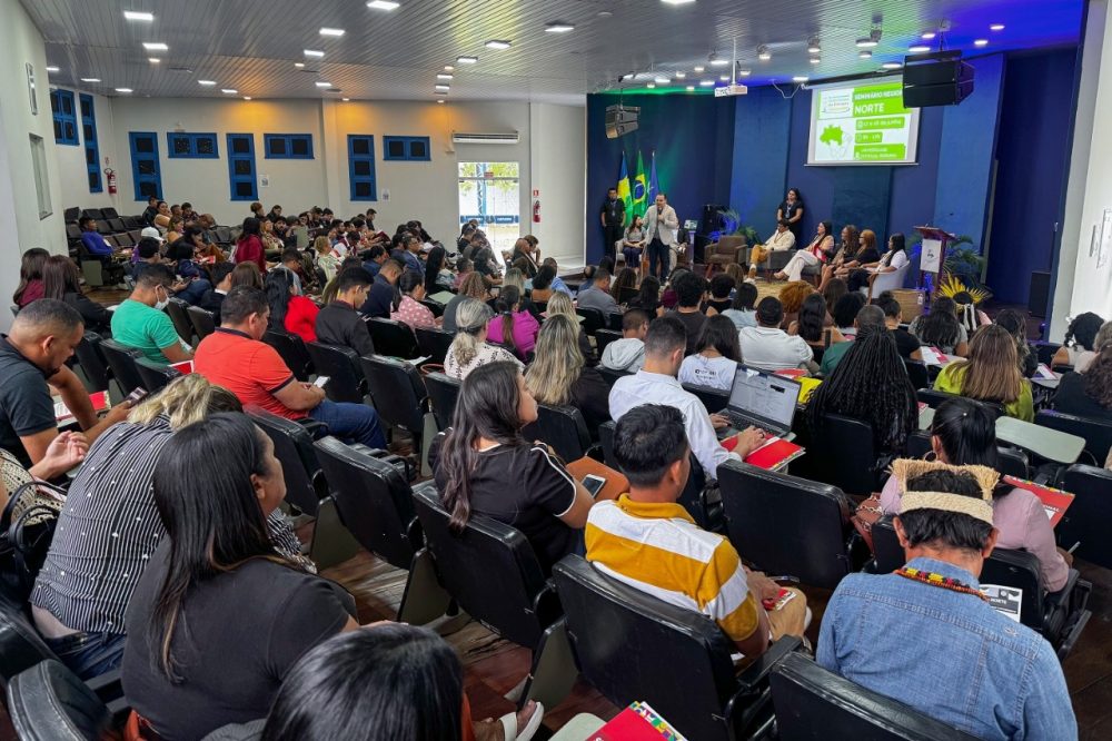 Amazonas contribui com propostas para Plano Decenal da Criança e do Adolescente em seminário regional Amazonas contribui com propostas para Plano Decenal da Criança e do Adolescente em seminário regional
