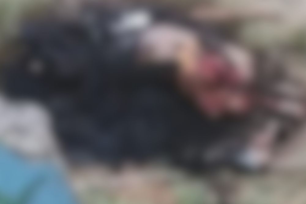 Em chamas, corpo decapitado é encontrado em área de mata no bairro Jorge Teixeira Em chamas, corpo decapitado é encontrado em área de mata no bairro Jorge Teixeira