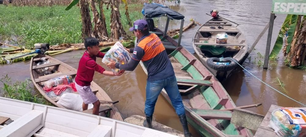 Cheia no Amazonas já afeta mais de 113 mil famílias, aponta boletim Cheia no Amazonas já afeta mais de 113 mil famílias, aponta boletim