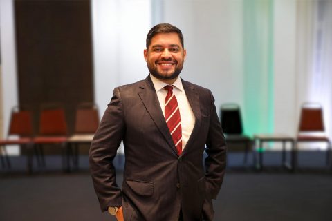 Reitor da UEA participa de fórum internacional sobre ensino superior no Reino Unido