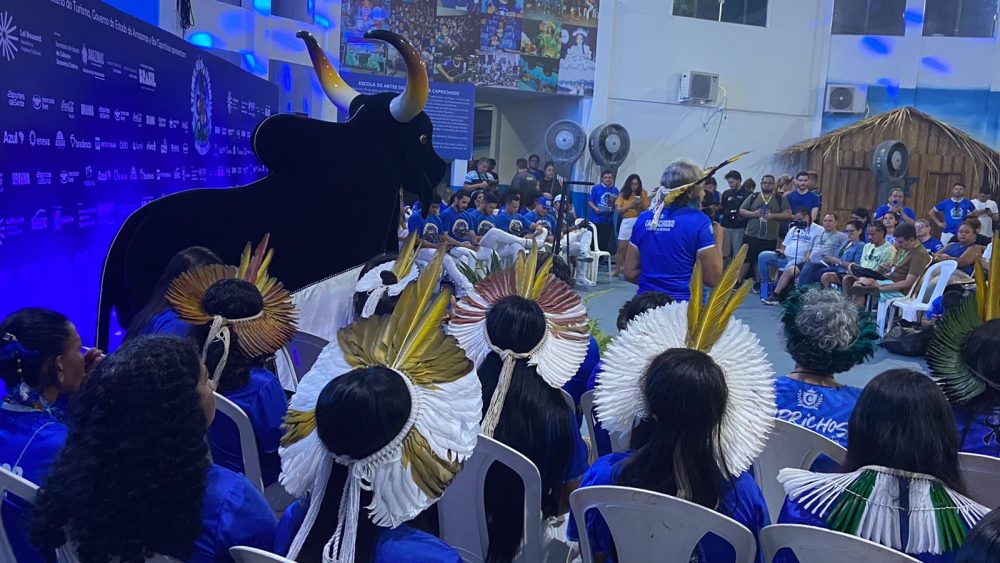 Caprichoso apresenta projeto de arena 'É Tempo de Retomada' e recebe Manto Tupinambá em coletiva com lideranças indígenas Caprichoso apresenta projeto de arena 'É Tempo de Retomada' e recebe Manto Tupinambá em coletiva com lideranças indígenas