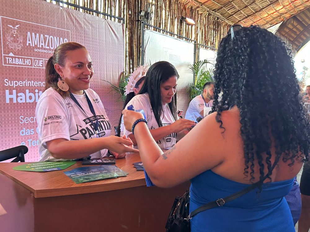 Turistódromo oferece atendimento sobre regularização fundiária à população de Parintins Turistódromo oferece atendimento sobre regularização fundiária à população de Parintins