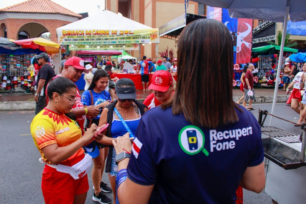 Programa RecuperaFone atua em Parintins com ações educativas e buscas de celulares roubados Programa RecuperaFone atua em Parintins com ações educativas e buscas de celulares roubados