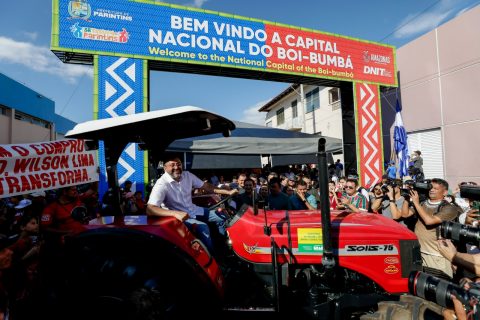 Governador Wilson Lima consolida Parintins como vitrine cultural e econômica do Amazonas
