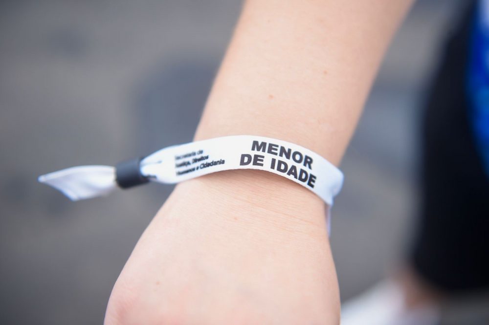 Festival de Parintins inicia credenciamento de crianças e adolescentes para acesso ao Bumbódromo Festival de Parintins inicia credenciamento de crianças e adolescentes para acesso ao Bumbódromo