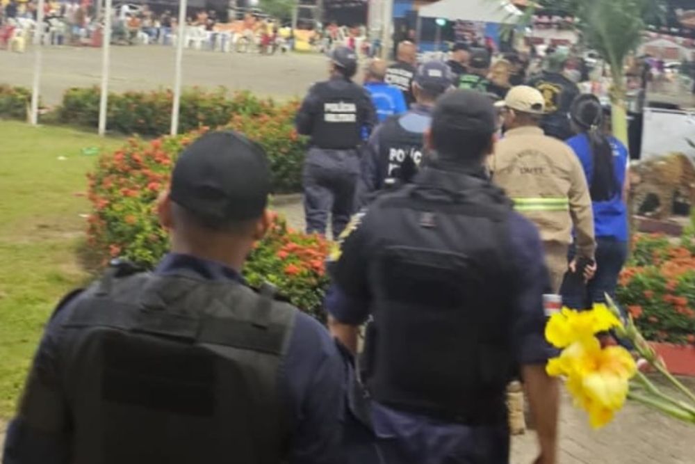 Adolescente de 16 anos é resgatada em casa de prostituição no interior do AM Adolescente de 16 anos é resgatada em casa de prostituição no interior do AM