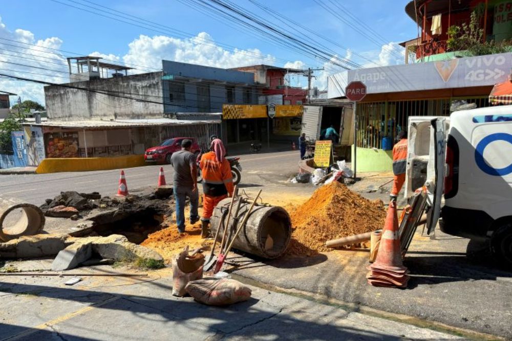 Intervenção em rede de drenagem substitui manilhas danificadas no bairro Betânia Intervenção em rede de drenagem substitui manilhas danificadas no bairro Betânia