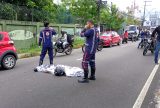 Motociclista morre atropelado na avenida Ephigênio Salles