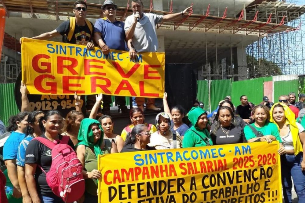 Acordo entre sindicatos assegura reajuste salarial a trabalhadores e põe fim à greve na construção civil do AM Acordo entre sindicatos assegura reajuste salarial a trabalhadores e põe fim à greve na construção civil do AM